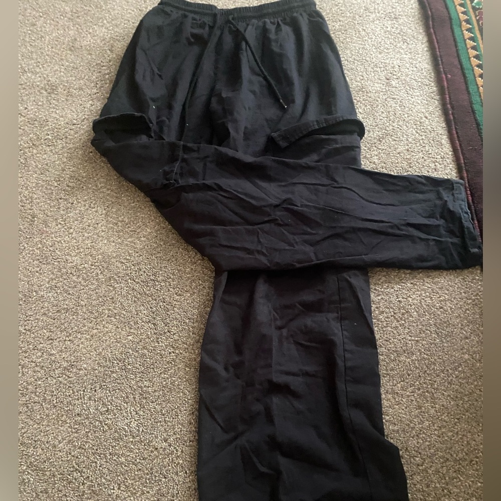 Cargo pants - Picture 2 of 3